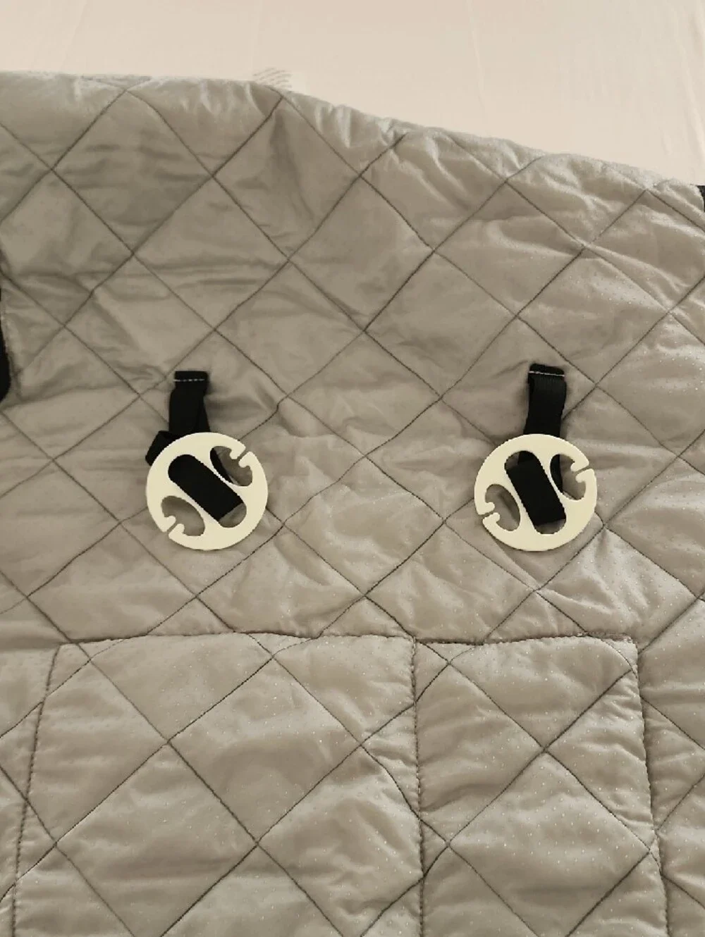 Mod Quilted Gray Pet Car Seat Cover